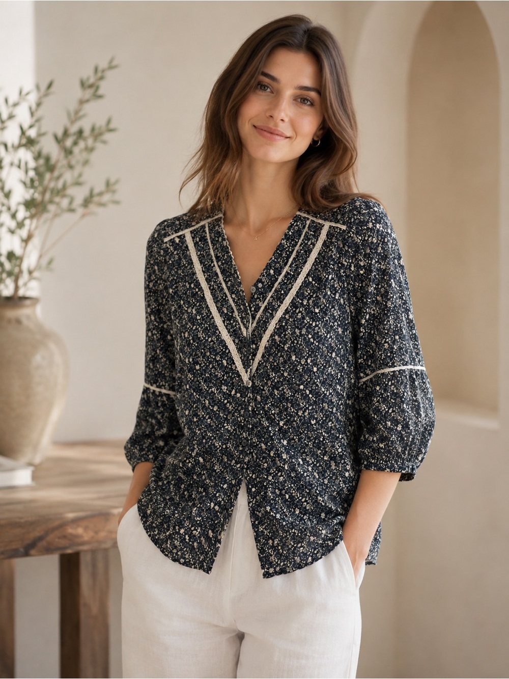 Thursday Island Women’s Navy Floral Lace Trim Blouse Size M Like New